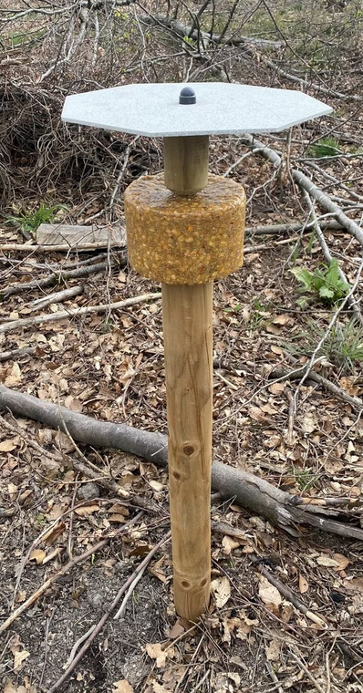 Wildlutscher Befestigungsset Pfahlanbringung für Lecksteine mit Dach - OHNE PFAHL